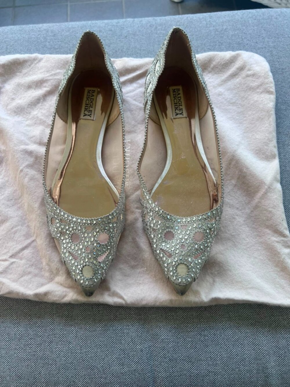 Badgley Mischka Collection Gigi Crystal Pointed Toe Flat - 10 Wide - Picture 2 of 8